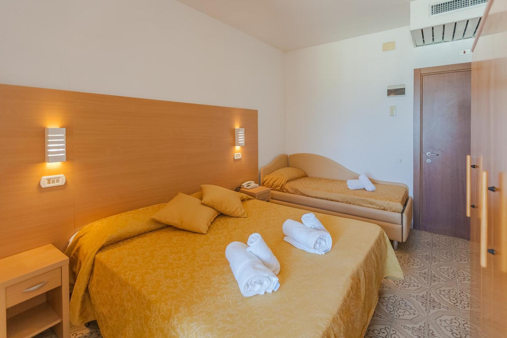 Hotel Patrizia Riccione Ngoại thất bức ảnh
